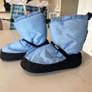 Bloch Lina & Max Light Blue Puffer Boot Slippers
